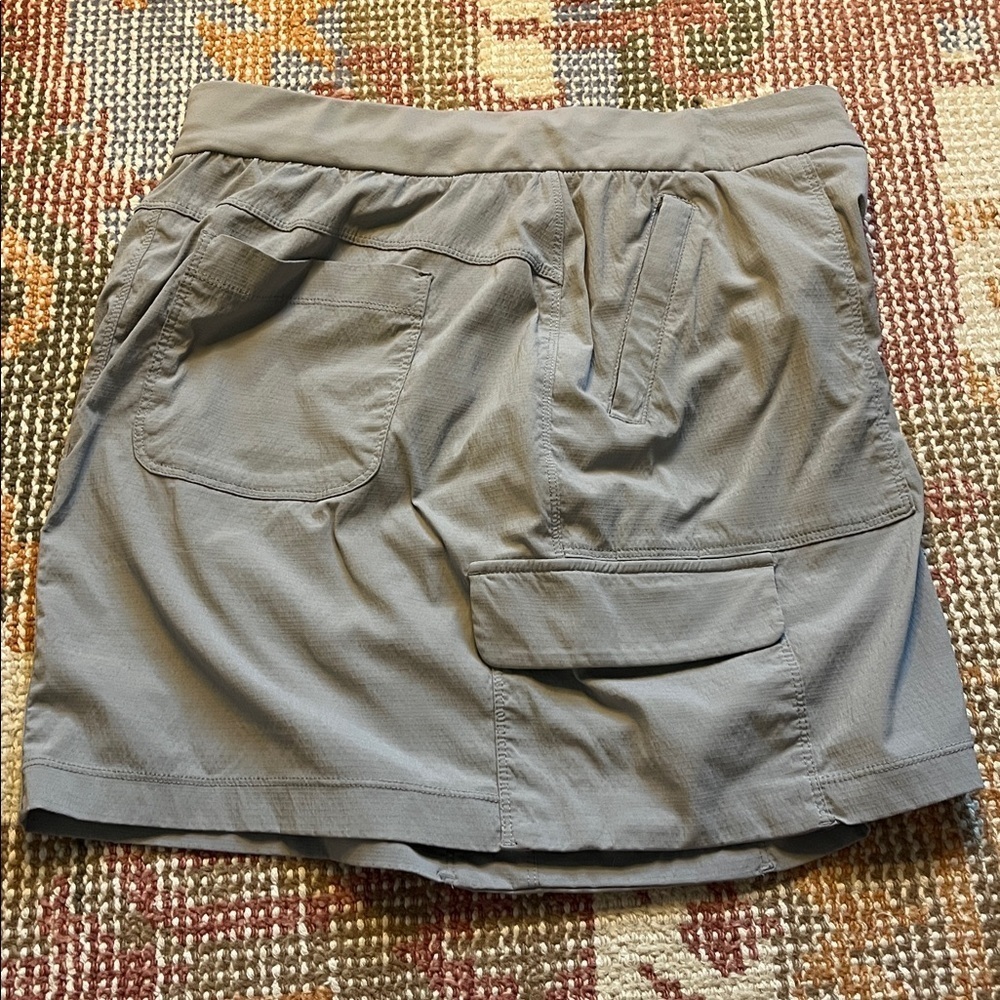 Athleta Gray Silver Skort Size 4 - Picture 7 of 8